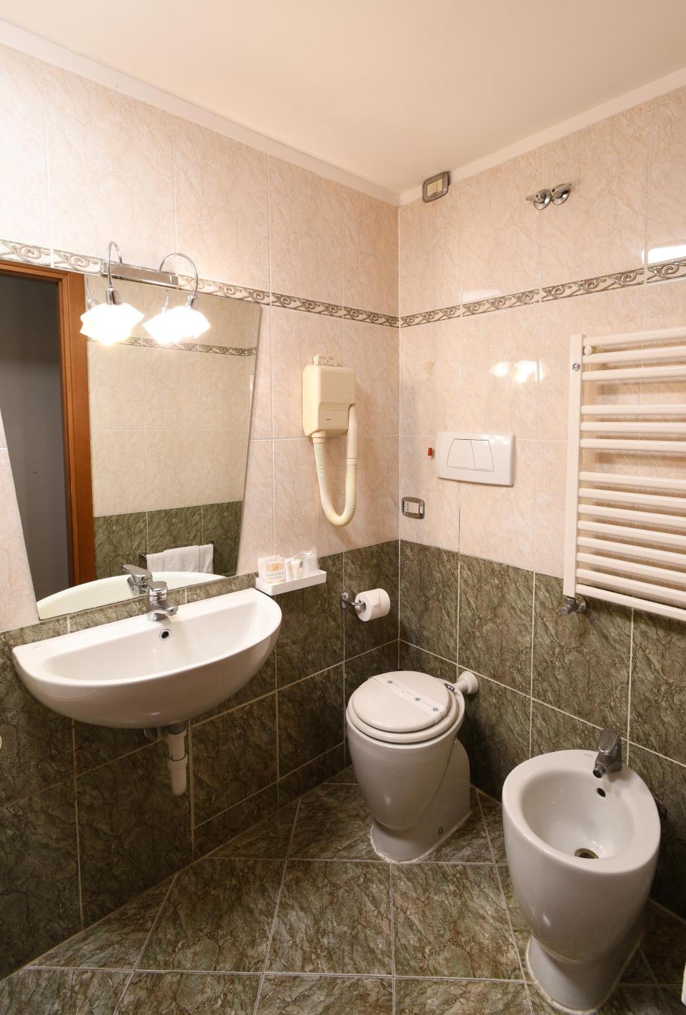 Hotel Cavour Rapallo Dış mekan fotoğraf
